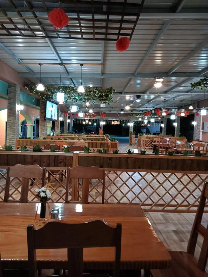 Sunshine View Hotel And Restaurant Corozal Ngoại thất bức ảnh
